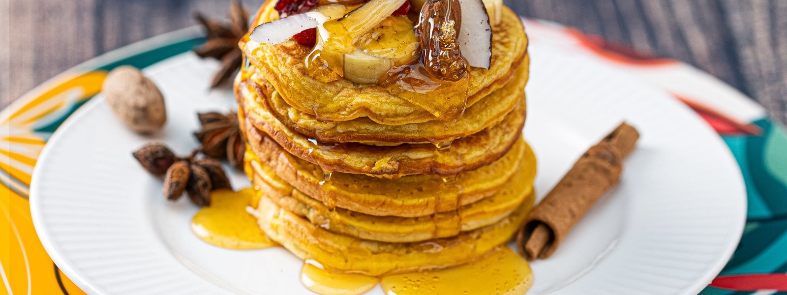 Pancakes au giraumon, 4 épices et sirop d’érable